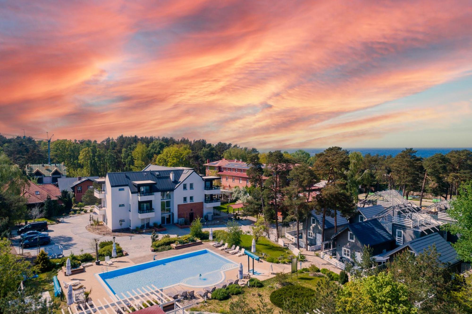 Apartamenty Przy Plazy Z Basenem Z Podgrzewana Woda I Mini Spa - Osrodek Kolonijno-Wczasowy Mewa Niechorze Extérieur photo