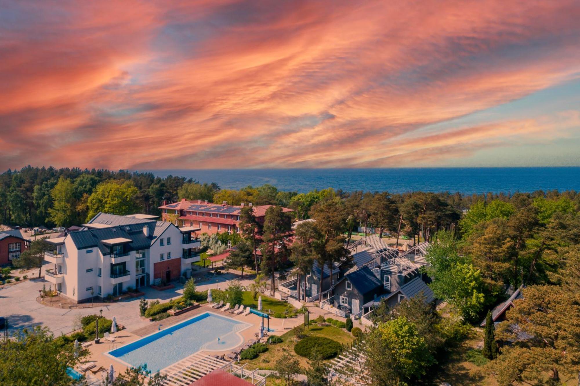 Apartamenty Przy Plazy Z Basenem Z Podgrzewana Woda I Mini Spa - Osrodek Kolonijno-Wczasowy Mewa Niechorze Extérieur photo